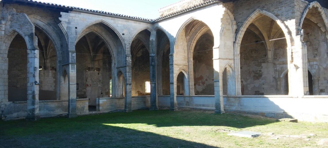 El claustre gòtic de Sant Pere d’Àger